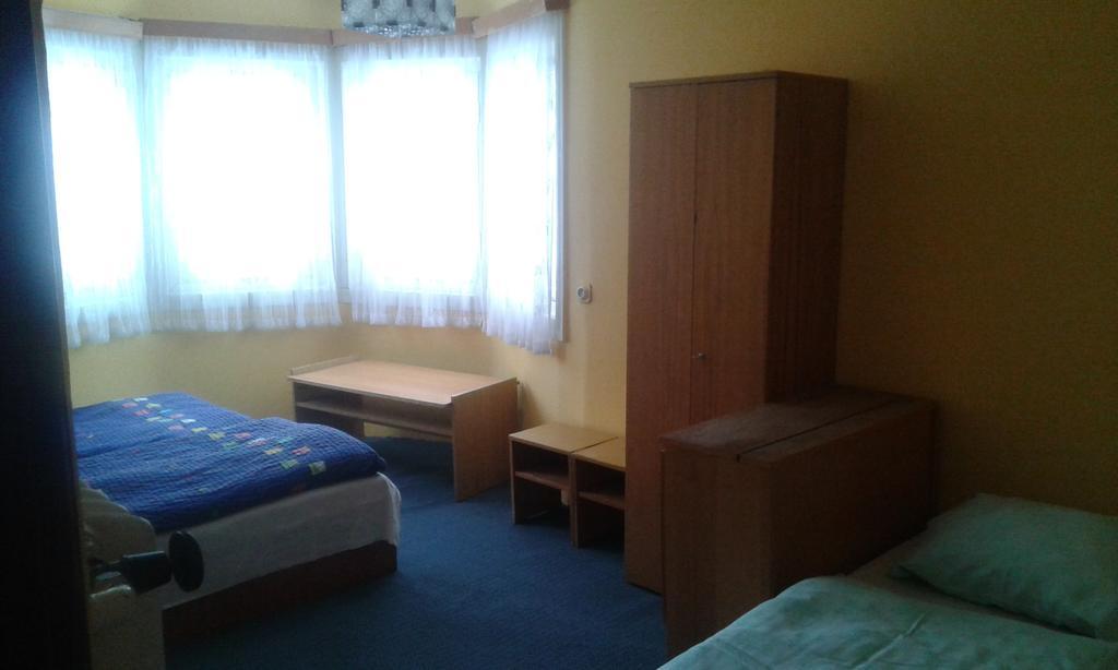 Pomnenka Hotel Пец под Снежко Екстериор снимка